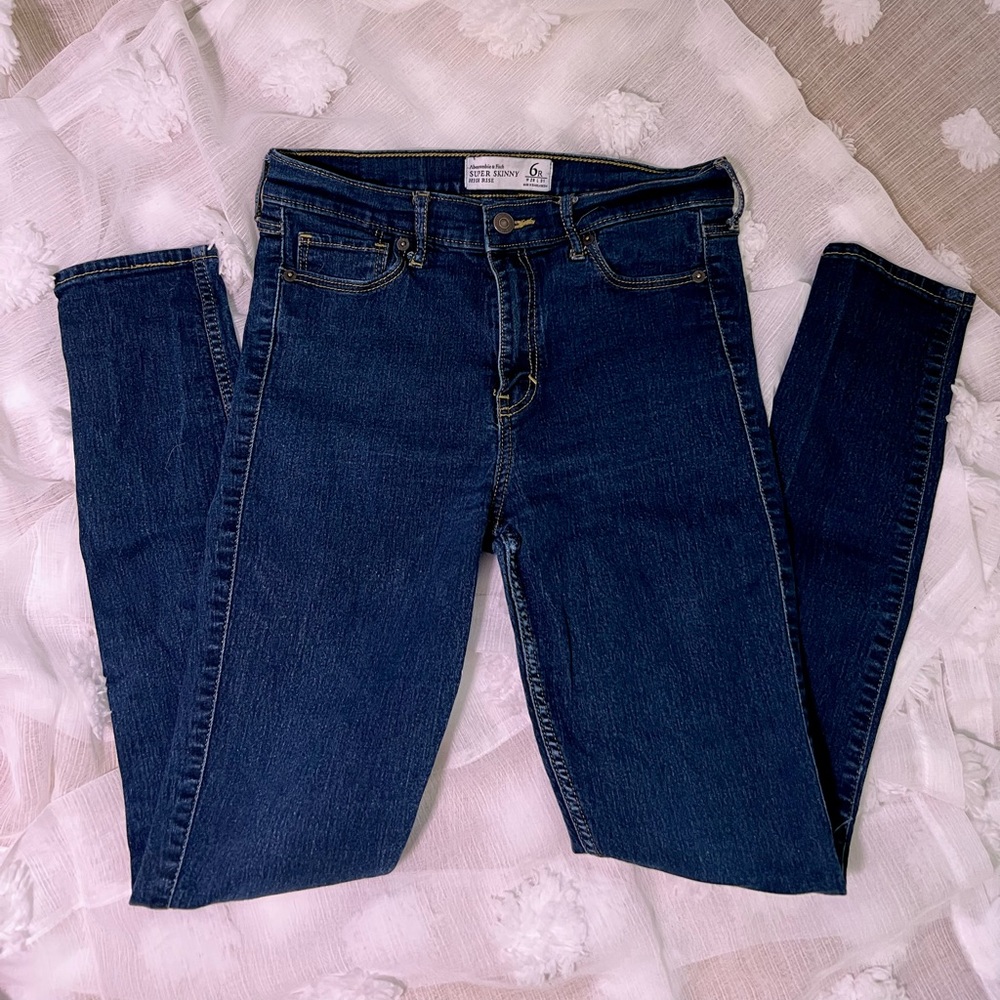 Abercrombie Jeans. Size 6 (fits like size 4.) Stretchy Blue Skinny Jeans.